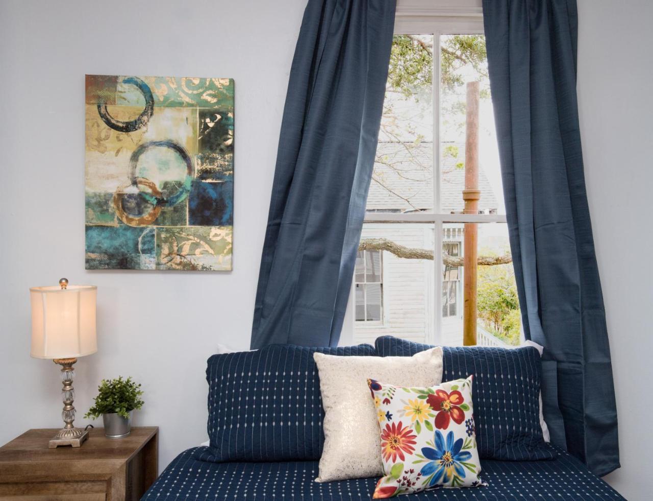 Villa Beautiful Two-Story In Central Galveston, Short Walk To Beach, Near Downtown! | Seas The Breeze Extérieur photo
