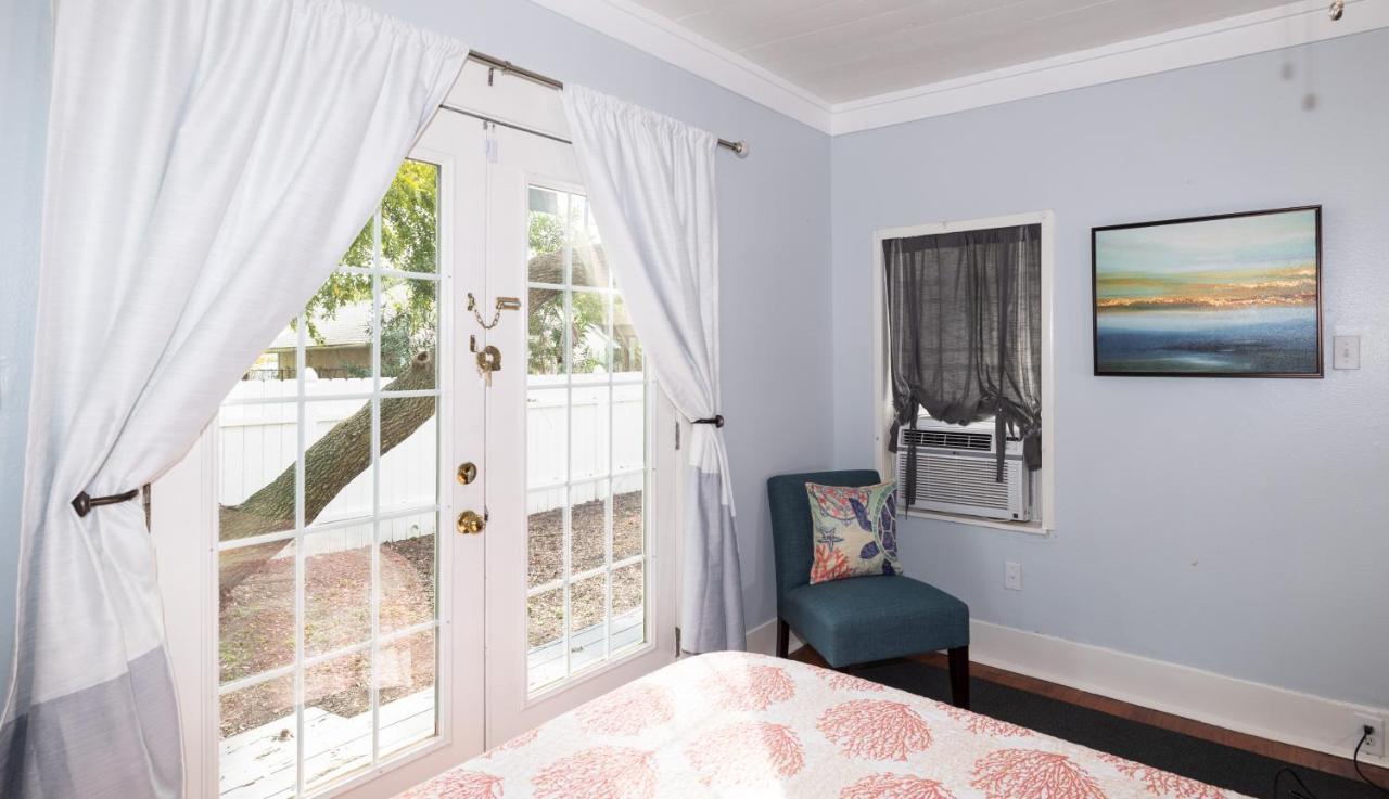 Villa Beautiful Two-Story In Central Galveston, Short Walk To Beach, Near Downtown! | Seas The Breeze Extérieur photo