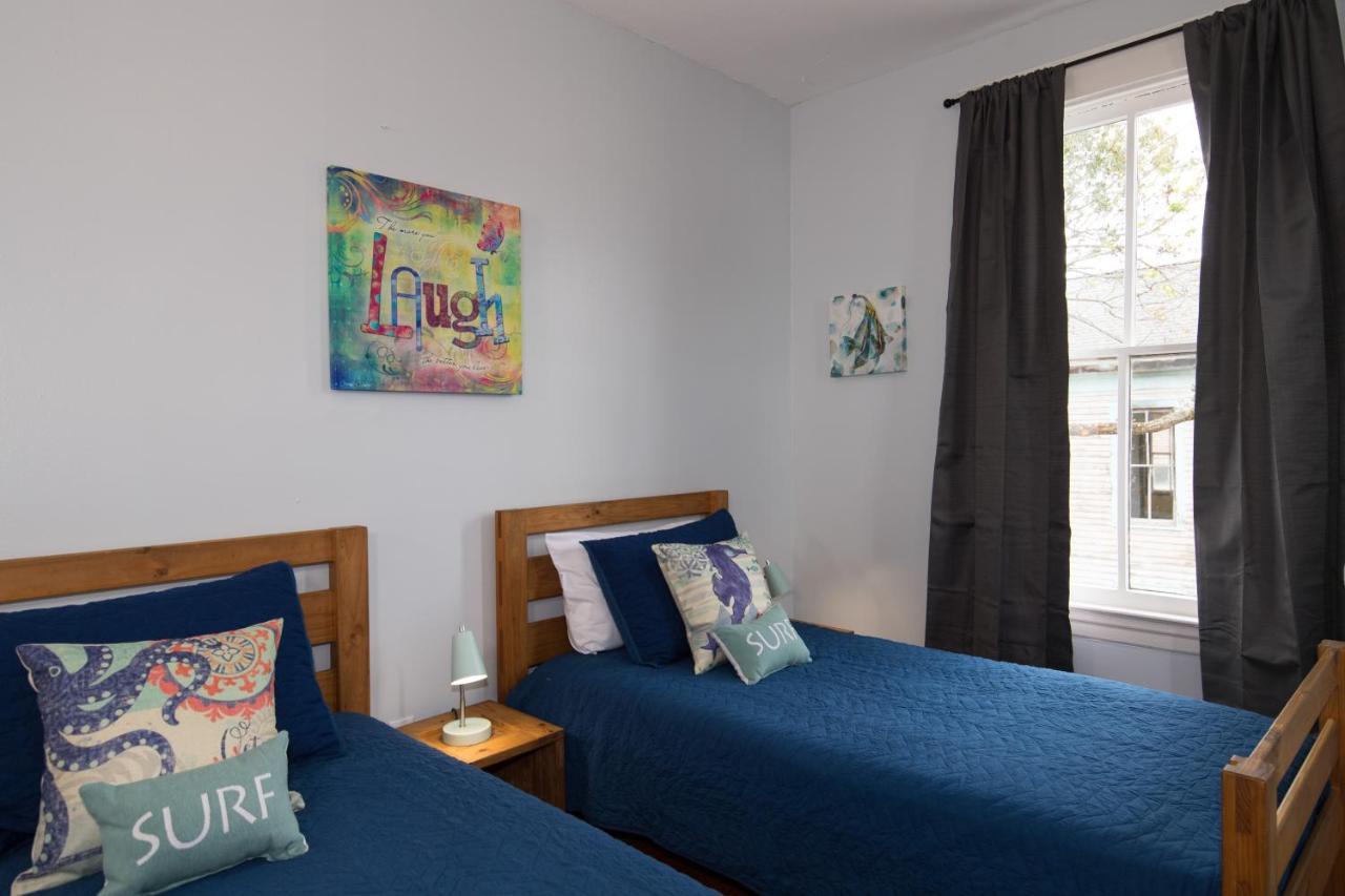 Villa Beautiful Two-Story In Central Galveston, Short Walk To Beach, Near Downtown! | Seas The Breeze Extérieur photo